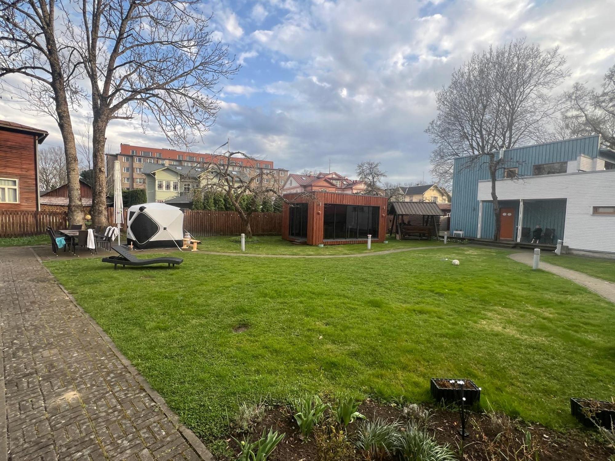 Villa Meri Apartments Пярну Экстерьер фото